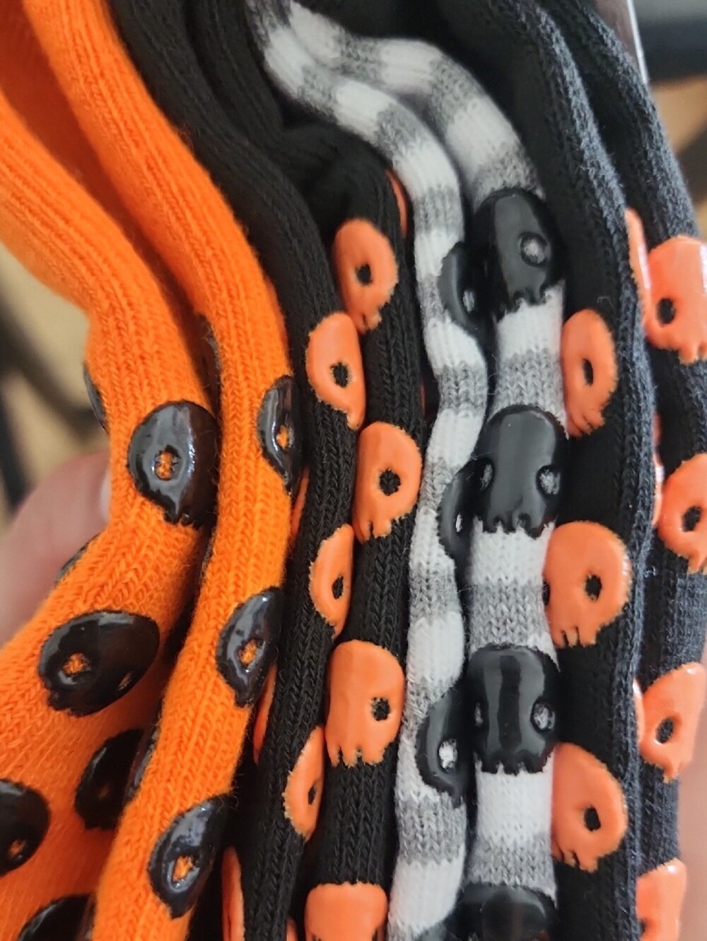 Sanrio Hello Kitty And FriendsBlack and Orange No-Show Cat Socks - Picture 4 of 5